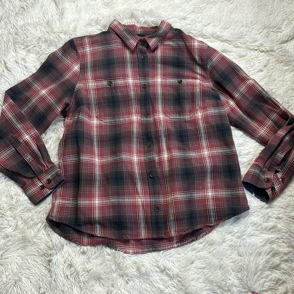 L.L. Bean Chamois Plaid Shirt - Picture 1 of 9